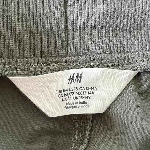 4 Pairs Boys Cotton Cargo Pants Size 13 - Picture 16 of 16